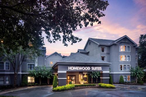 亚特兰大Homewood Suites by Hilton Atlanta Lenox Mall Buckhead的 ⁇ 染家园套房酒店