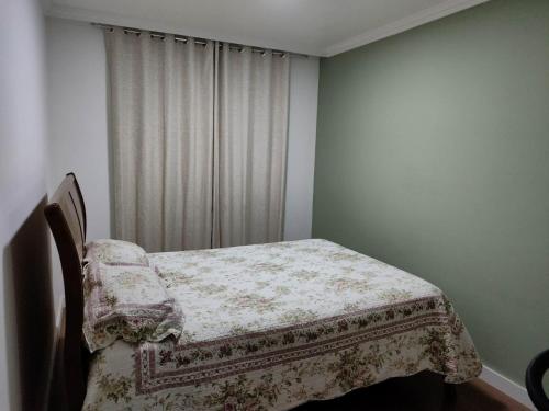 Apartamento em Teresópolis - RJ客房内的一张或多张床位