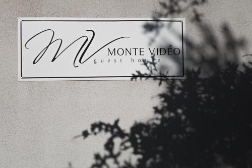 惠灵顿Monte Vidéo Guesthouse的读了mtn视频旅馆的标志