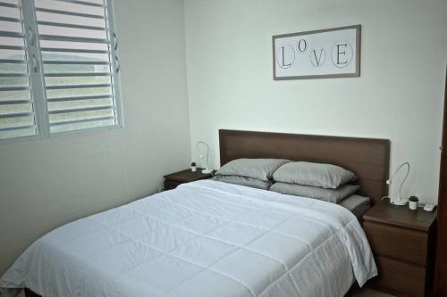 Casa Carmen Culebra- Atenas客房内的一张或多张床位