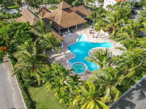 Blue Heaven Guest House Bávaro, Punta Cana, Ideal For Couples内部或周边泳池景观