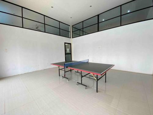 Monde Residence K No 02 Batam Centre内部或周边的乒乓球设施
