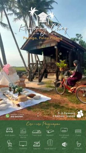 PenagaKampung Cheq Homestay - Private Pool, Free Wifi, Netflix的骑着自行车在房子前的人