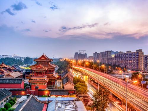 Happy Dragon Alley Hotel-In the city center close to the subway&free coffe laundry Fluent English speaking,Tourist attractions ticket service&food recommendation,Near Tian Anmen Forbiddencity,Near Lama temple,Easy access to the airport