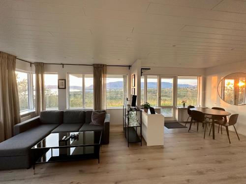 Charming 1-bedroom condo with stunning view