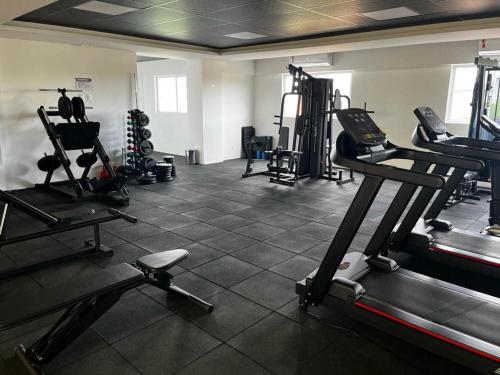 Studio no West Fit Mossoró Alto Padrão的健身中心和/或健身设施