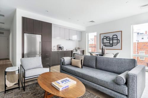 Central Sq 3BR w WD nr MIT Kendall Sq BOS-367的休息区