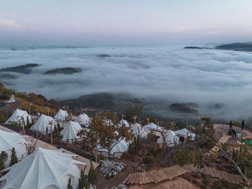 Cloud9 Glamping & Cafe