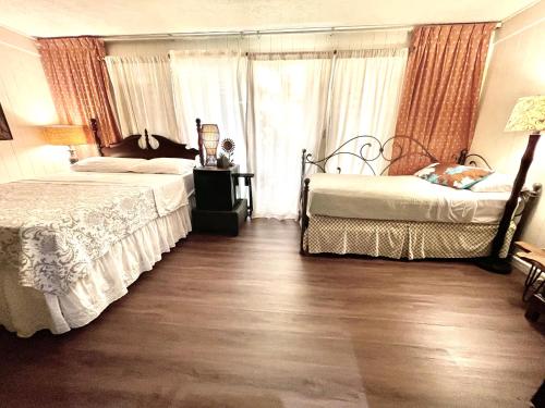 Shaka Shak Guest House客房内的一张或多张床位