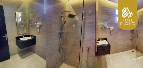 Al Maraghahداماس للأجنحة الفندقية Damas Hotel Suites的一间带两个盥洗盆和淋浴的浴室