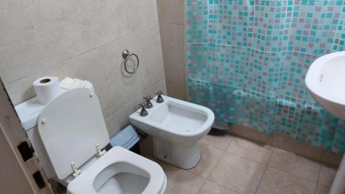 Casita de Tucumán Apart - Cochera Cercana的一间浴室
