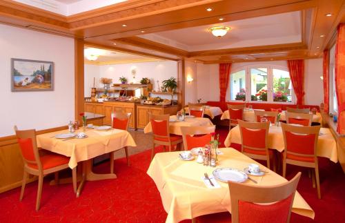 Hotel-Restaurant Sennhütte im Herzen des Südschwarzwalds餐厅或其他用餐的地方