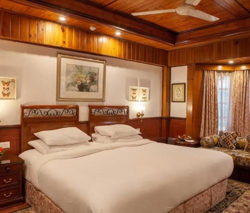 大吉岭梅菲尔酒店客房内的一张或多张床位