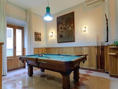 罗马博物馆酒店的台球室,内设台球桌