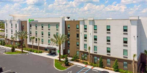 桑福德Extended Stay America Premier Suites - Orlando - Sanford的棕榈沙漠汉普顿套房空中景观酒店