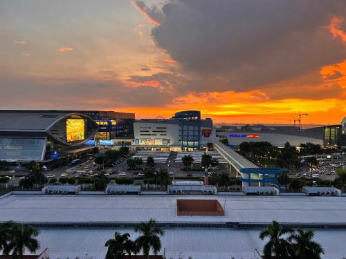 Staycation Sea Residences MOA Jermel