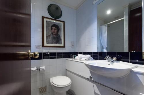 大不列颠汉普斯蒂德酒店的一间浴室