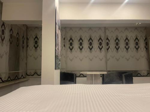 Antalya Hotel Amman客房内的一张或多张床位