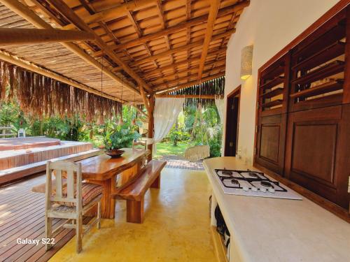 Mini Casa com Jacuzzi e Piscina