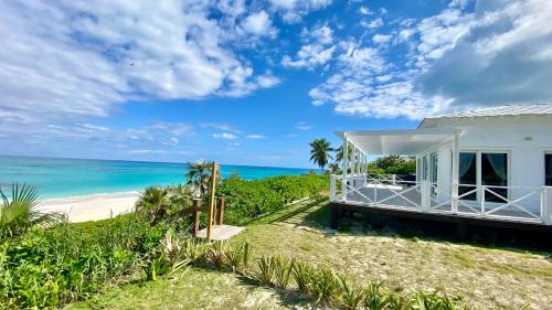 Eleuthera Retreat - Villa & Cottages on pink sand beachfront