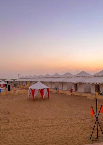 Best Desert Camp In Jaisalmer Red Velvet