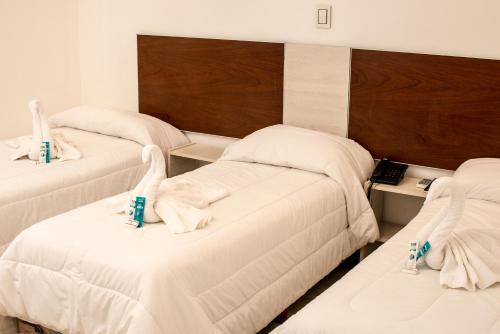 Hotel internacional客房内的一张或多张床位