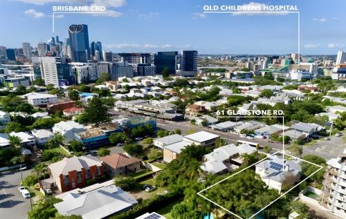 布里斯班Minto Accommodation Brisbane的城市空中景观和建筑