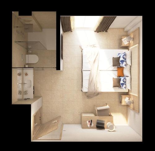 圣安东尼奥Hostal Anibal - AB Group的小房间设有床和小浴室