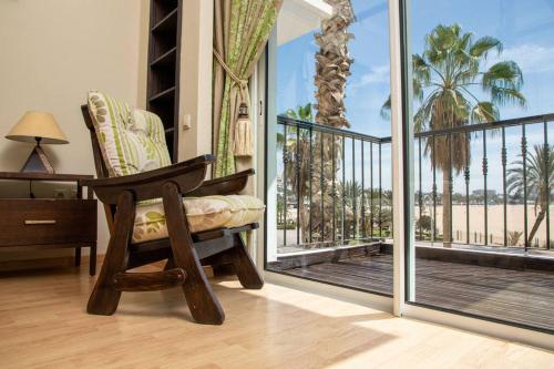 Spacious BeachView Condo Marina - Families Only