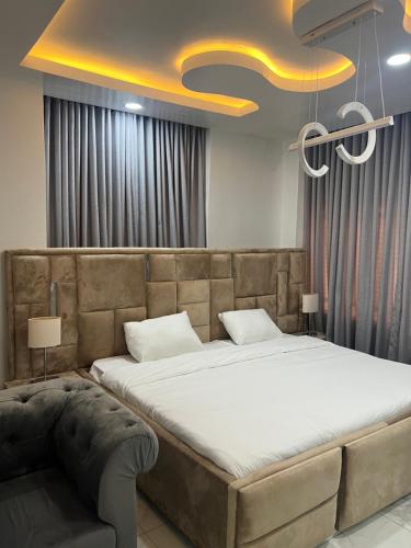 HighX Hotels客房内的一张或多张床位