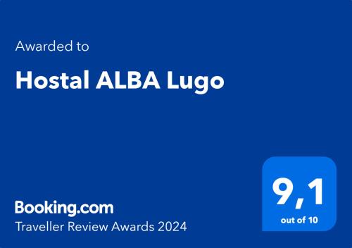 卢戈Hostal ALBA Lugo的蓝标,写着阿尔巴·卢吉科医院的字样