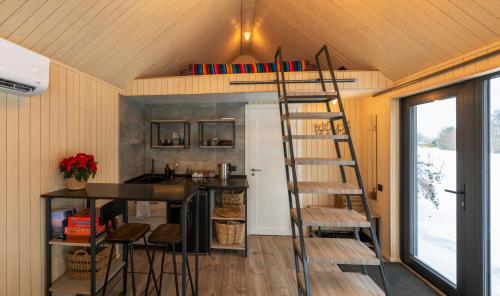 The Sound of Silence - romantic tiny house near Riga