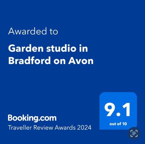 埃文河畔布拉德福Garden studio in Bradford on Avon的一张电话的屏幕,上面写着给花园工作室的文字