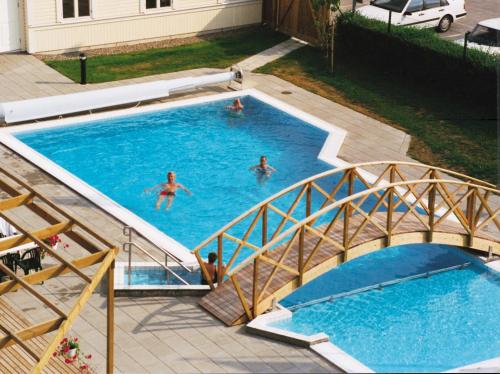 索得柯平斯布鲁恩酒店内部或周边泳池景观