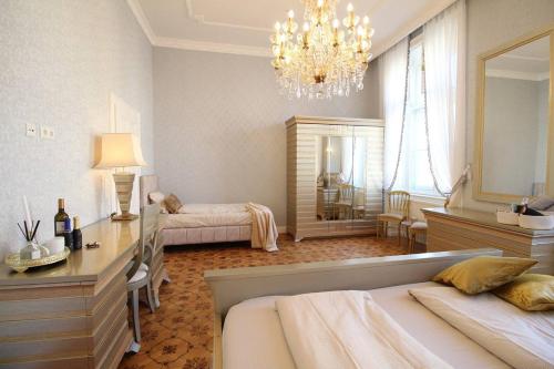Luxurious apartment in the center of Vienna客房内的一张或多张床位