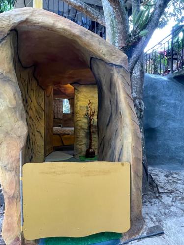 拉米萨Caverna El Mirador - La Mesa的水上公园的树屋