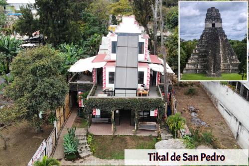 圣佩德罗拉拉古纳Gran Colibrí的寺庙内房屋的空中景观