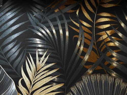 卡斯泰勒诺代斯泰特丰Les Fontaines d'O的黑色的金色壁纸,棕榈叶