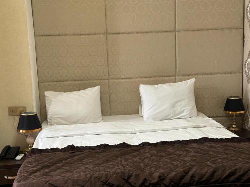 Sherlock Hotel Baku客房内的一张或多张床位