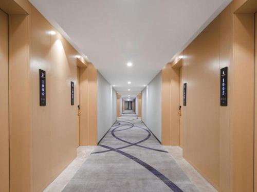 鄂尔多斯Venus Royal Hotel Ordos Yijinhuoluo Banner Olympic的走廊走廊的走廊,走廊长