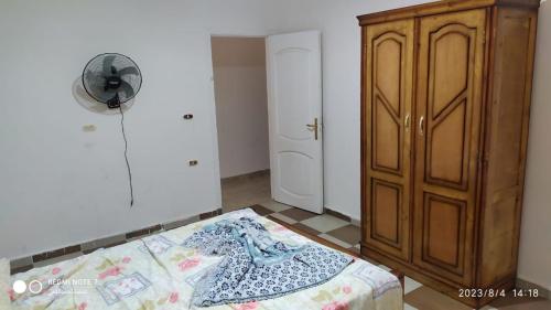 Luxry flat in matrouh客房内的一张或多张床位