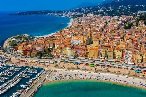 Beau 2 pièces,Terrasse, Parking Menton Centre鸟瞰图