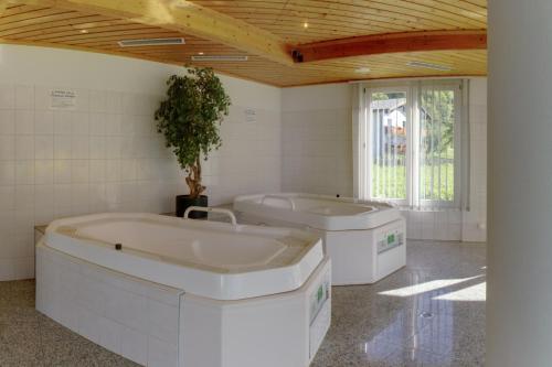 Aktiv- und Genusshotel Alpenblick的一间浴室