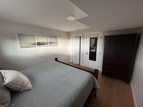 Renovated 2 Bedroom Suite w/ King Bed平面图
