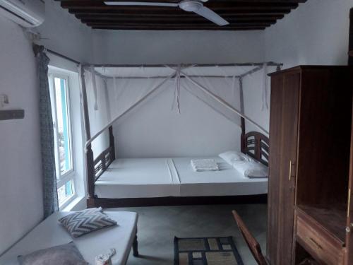 Bahari Hotel客房内的一张或多张床位