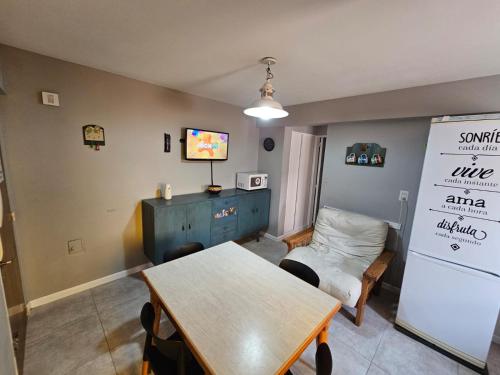 Departamento en Monte Hermoso a 1 cuadra del Mar平面图