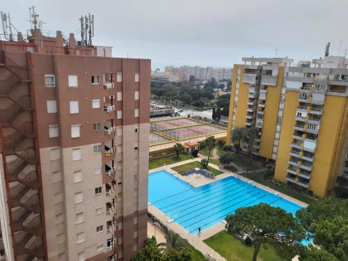 Apartamento en la Playa Canet, muy cerca de Valencia内部或周边泳池景观
