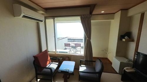 HOTEL GREEN PLAZA SHODOSHIMA - Vacation STAY 81149v的休息区