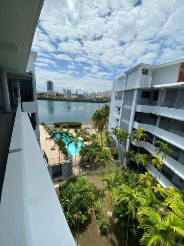 Beach Studio with Private Pool at La Rada内部或周边泳池景观