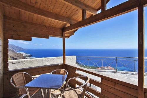 Ferienhaus für 2 Personen ca 44 qm in Puerto Naos, La Palma Westküste von La Palma的阳台或露台